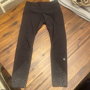 Lululemon tight stuff pant size 6